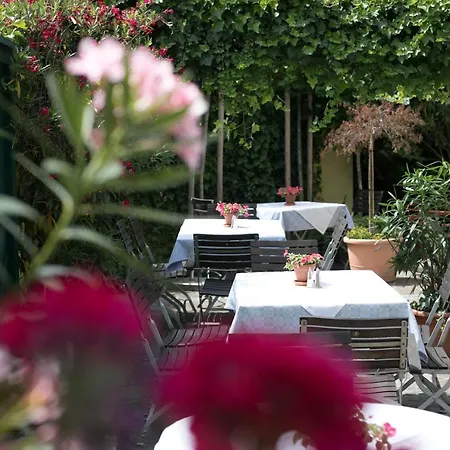 Garni - Pillgrab Hotell Sankt Valentin